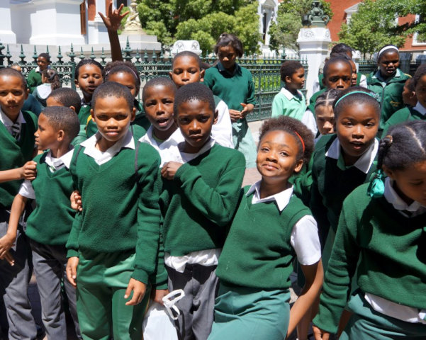 Schoolkinderen in Zuid-Afrika
