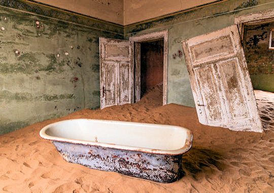 Verlaten huis in Kolmanskop
