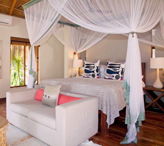 Azura Benguerra Luxury Beach Villa slaapkamer