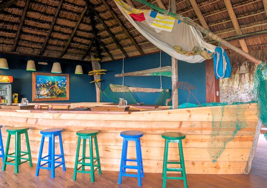 Bar bij Machangulo Beach Lodge - strandreis Mozambique