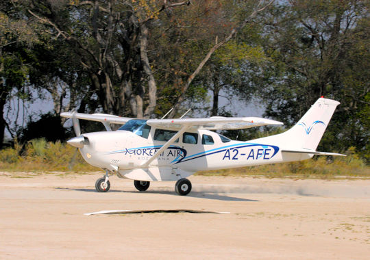Chartervliegtuigje in Botswana tijdens rondreis
