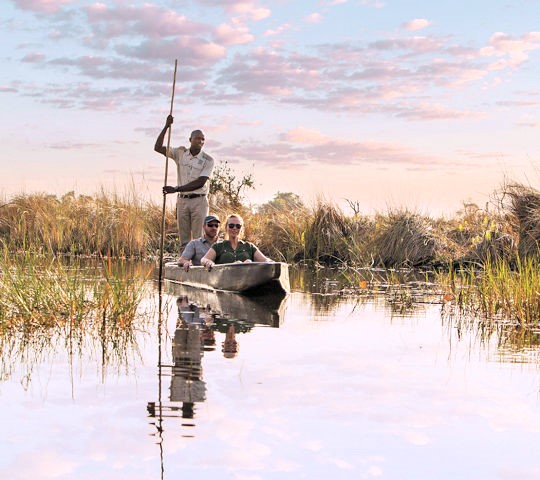 Mokorosafari in de Okavango delta in Botswana