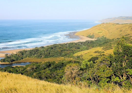 Strand bij de Wild Coast in Zuid Afrika groepsreis